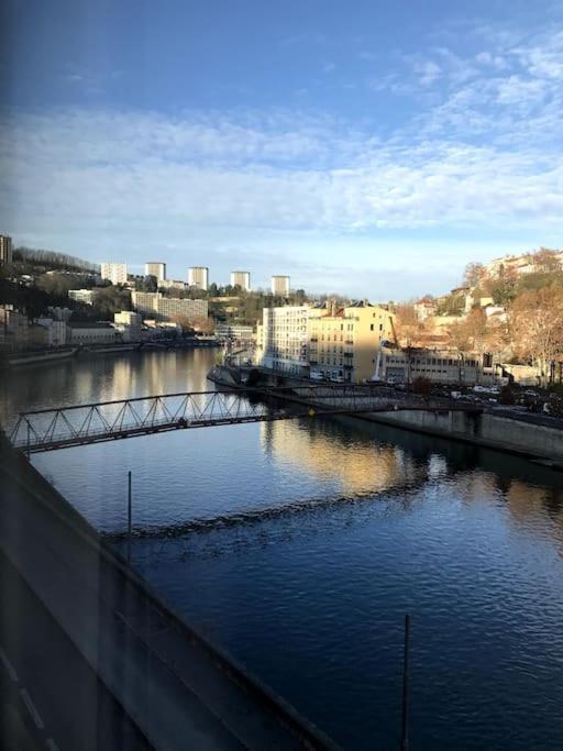 Vue Sur L'Eau Apartment Lyon Exterior photo